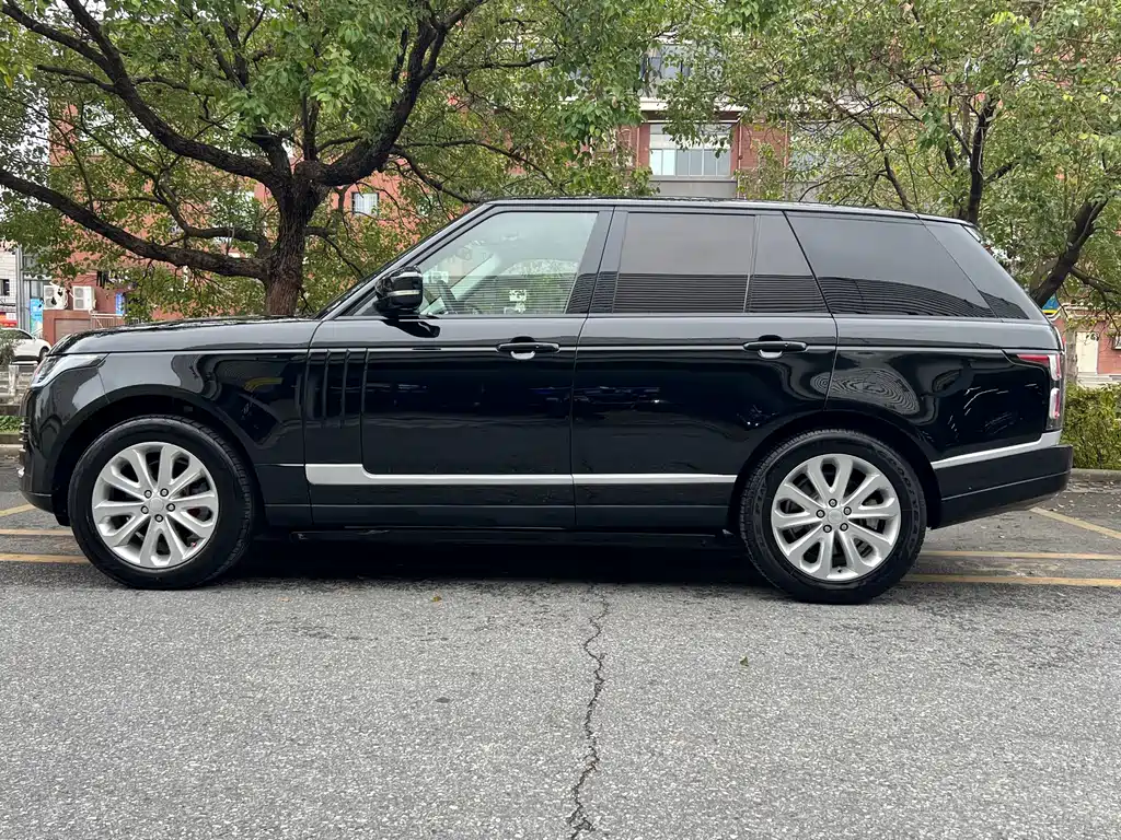 Land Rover Range Rover 2017 3.0 SC V6 Vogue 2018 - thumbnail 26