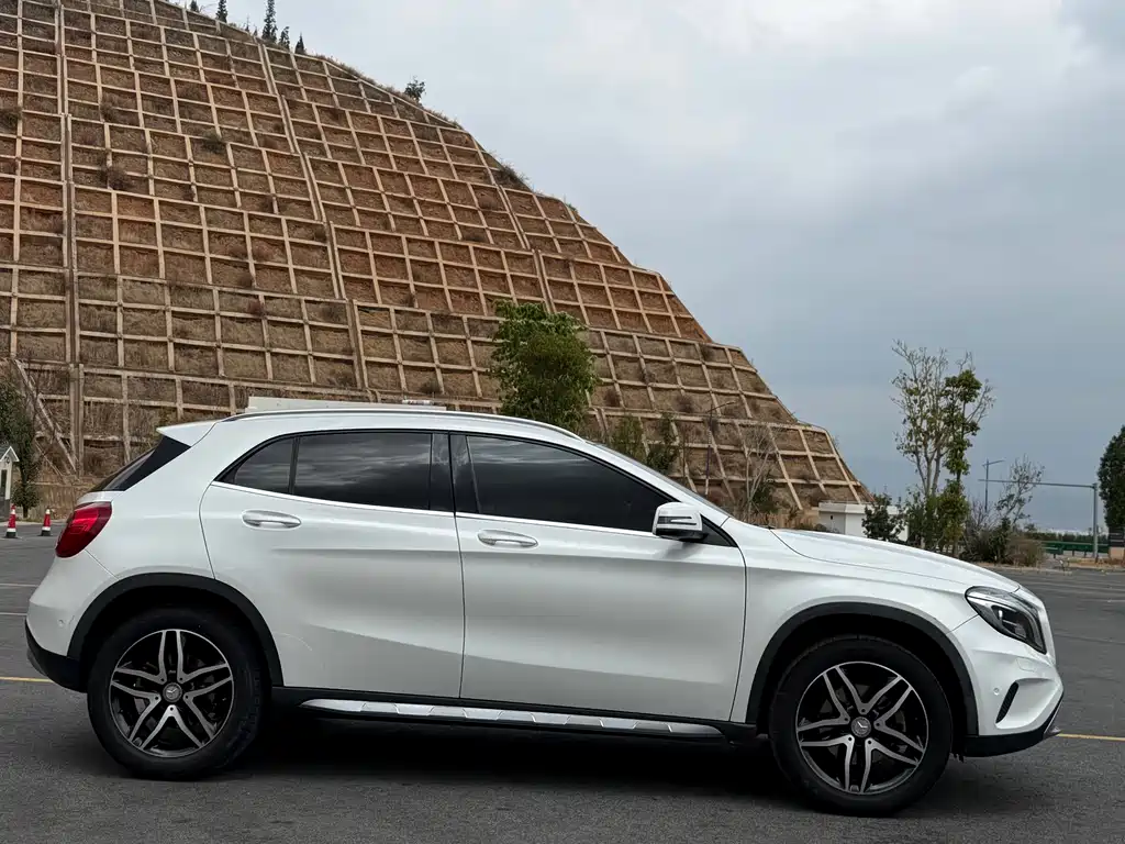 Mercedes-Benz Mercedes-Benz GLA 2016 GLA 200 Style 2016 - thumbnail 4