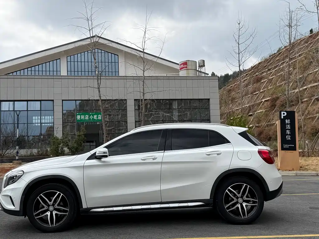 Mercedes-Benz Mercedes-Benz GLA 2016 GLA 200 Style 2016 - thumbnail 5