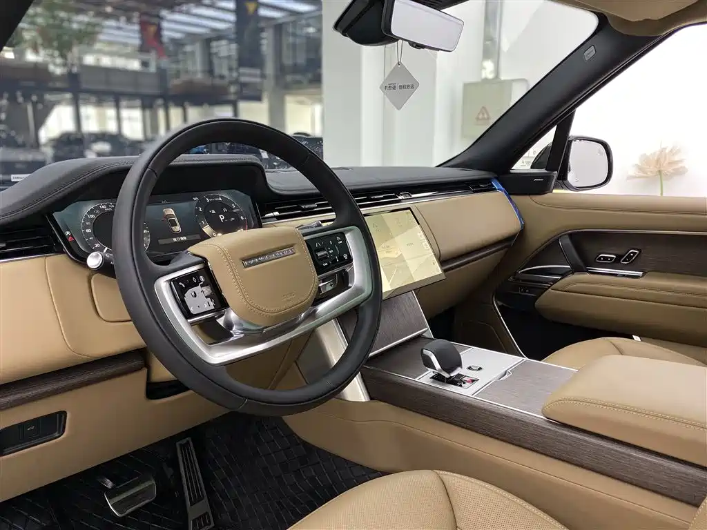 Land Rover Range Rover 2025 3.0 L6 400PS Autobiography Long Wheelbase 2025 - thumbnail 6