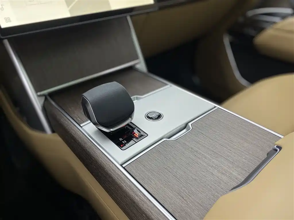 Land Rover Range Rover 2025 3.0 L6 400PS Autobiography Long Wheelbase 2025 - thumbnail 24