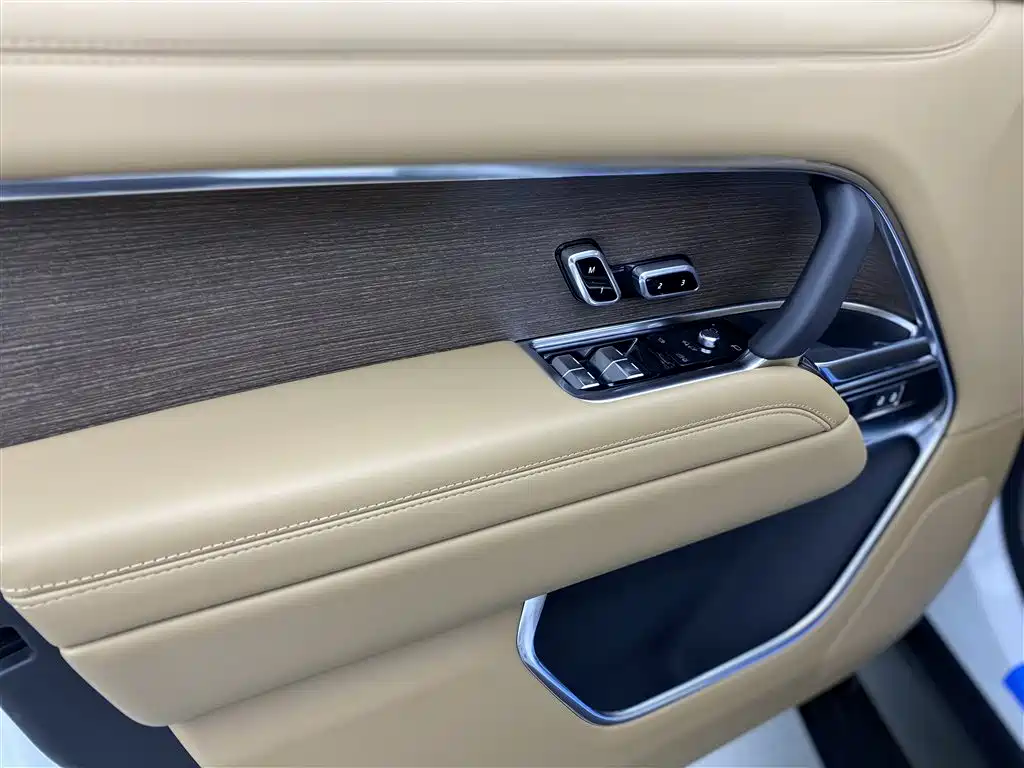 Land Rover Range Rover 2025 3.0 L6 400PS Autobiography Long Wheelbase 2025 - thumbnail 25