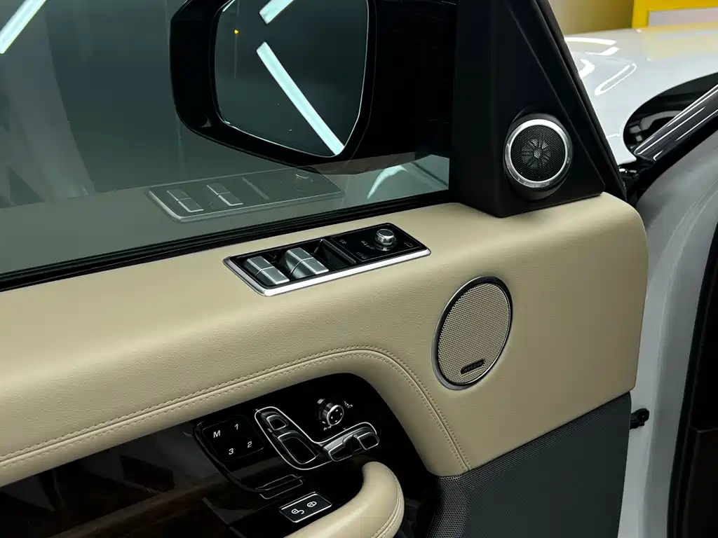 Land Rover Range Rover 2021 3.0 L6 Autobiography Long Wheelbase Classic Edition 2021 - thumbnail 10
