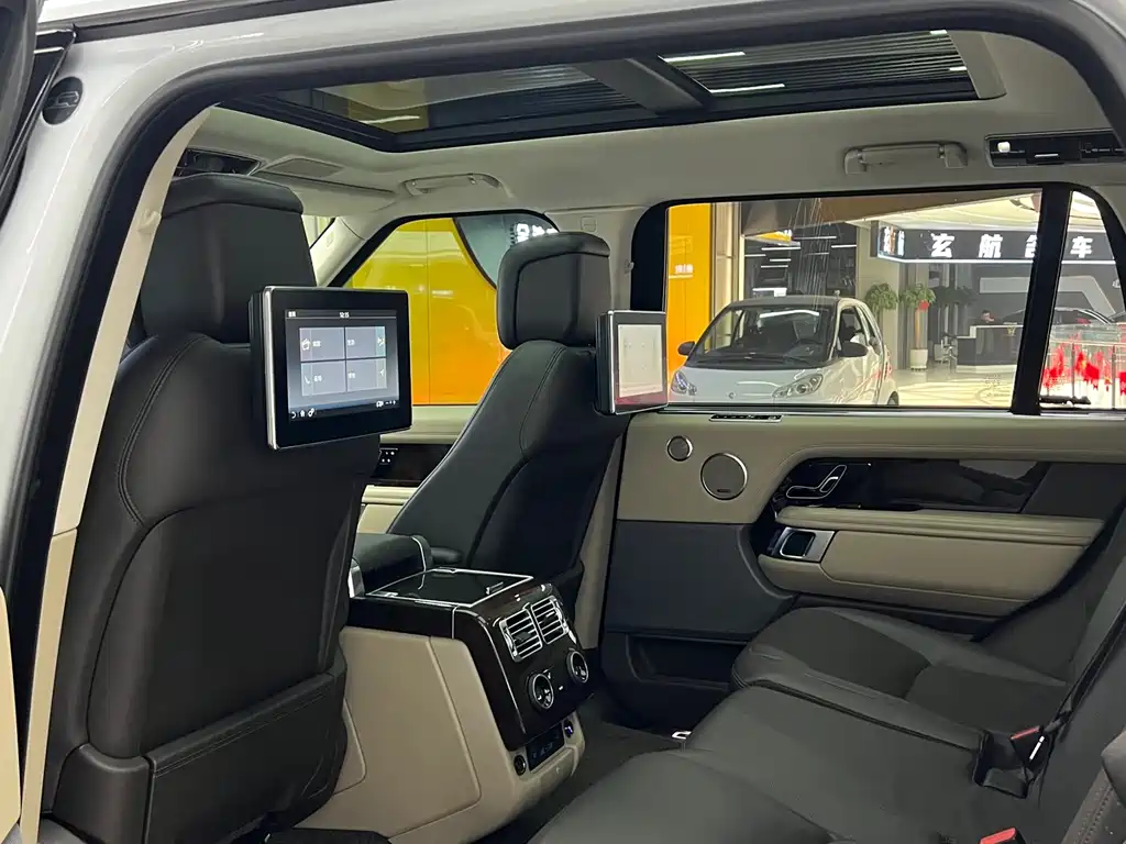 Land Rover Range Rover 2021 3.0 L6 Autobiography Long Wheelbase Classic Edition 2021 - thumbnail 13
