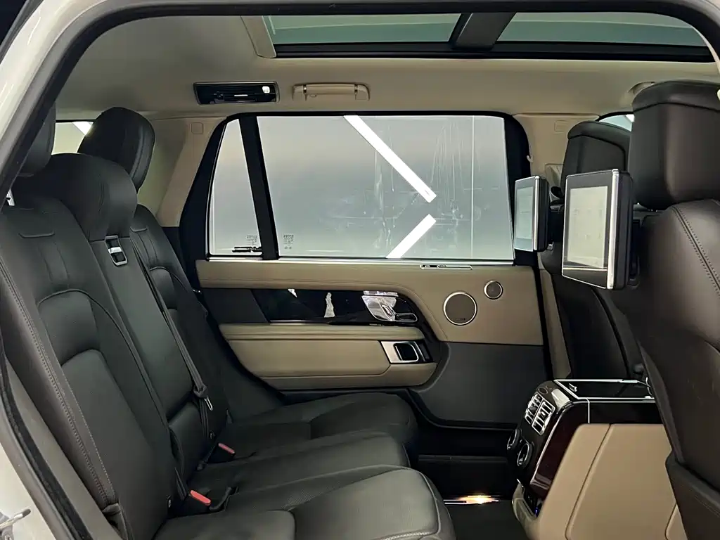 Land Rover Range Rover 2021 3.0 L6 Autobiography Long Wheelbase Classic Edition 2021 - thumbnail 15