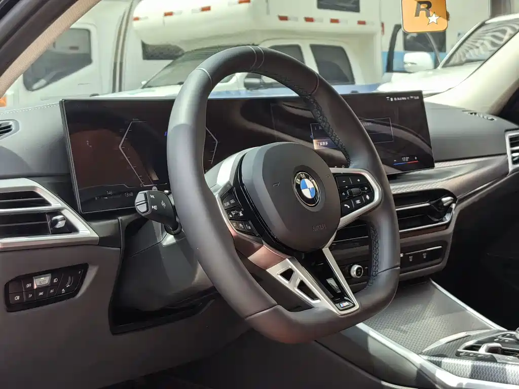 BMW BMW 3 Series 2024 330Li M Sport Shadow Night Package 2024 - thumbnail 13