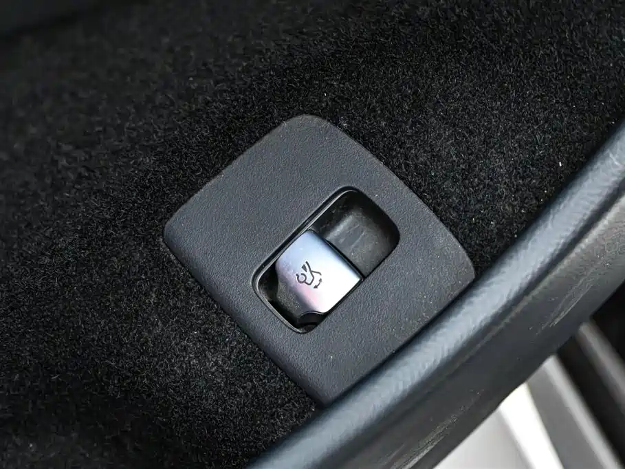 Mercedes-Benz Mercedes-Benz E-Class 2024 E 300 L Luxury Model 2024 - thumbnail 24