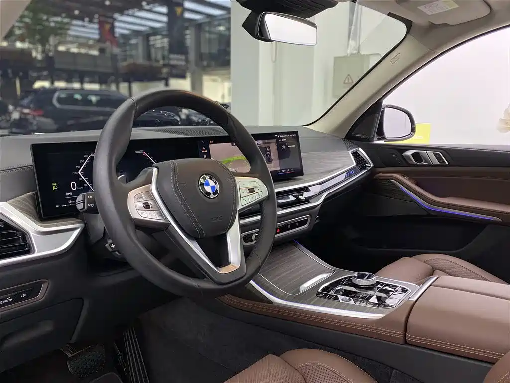 BMW BMW X7 xDrive40i Luxury Package 2025 - thumbnail 7