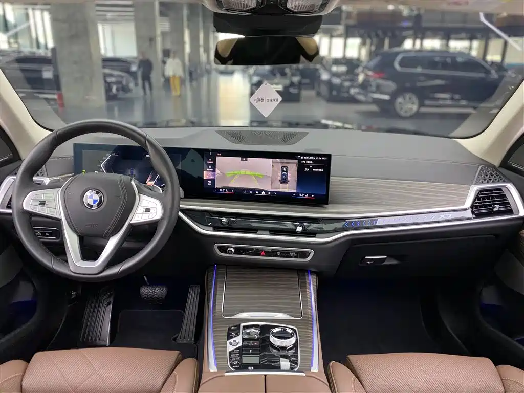 BMW BMW X7 xDrive40i Luxury Package 2025 - thumbnail 15
