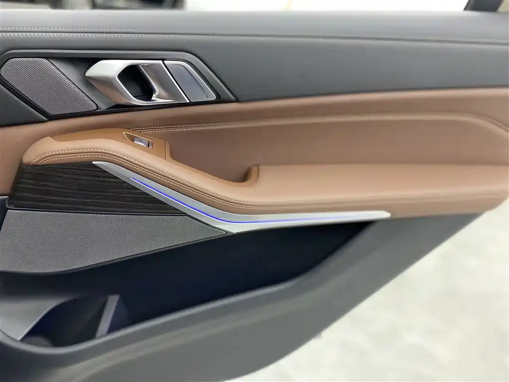 BMW BMW X7 xDrive40i Luxury Package 2025 - thumbnail 25
