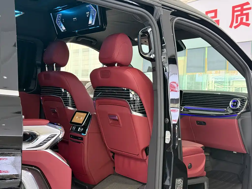 Mercedes-Benz Mercedes-Benz V-Class 2024 V 300 L Long Wheelbase Luxury Edition 2025 - thumbnail 8