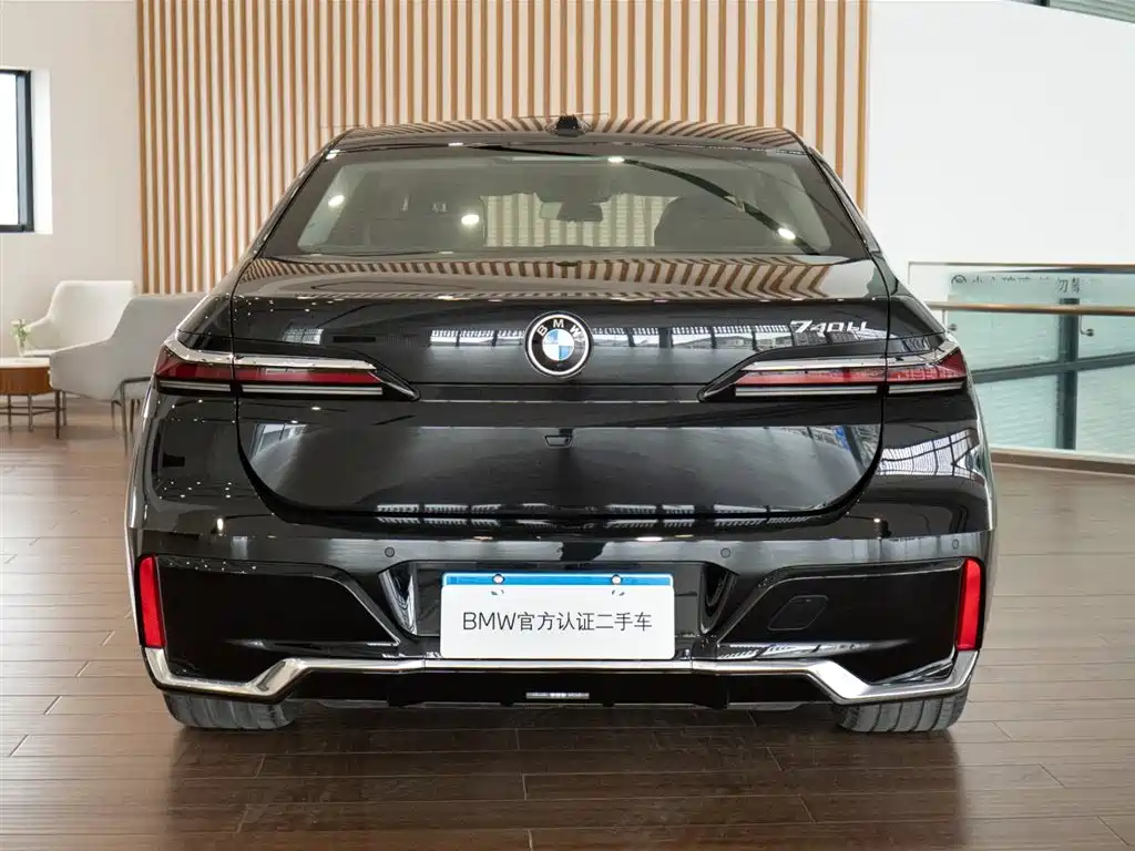 BMW BMW 7 Series 2023 740Li Leading Model M Sport Package 2025 - thumbnail 7