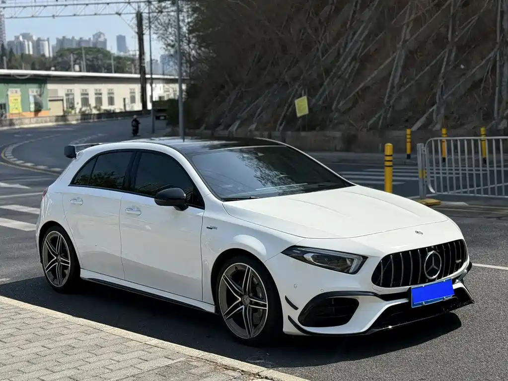 Mercedes-Benz Mercedes-Benz A-Class AMG A 45 4MATIC+ 2023 - thumbnail 3