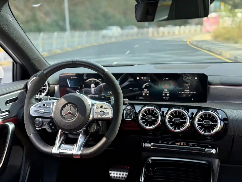 Mercedes-Benz Mercedes-Benz A-Class AMG A 45 4MATIC+ 2023 - thumbnail 7