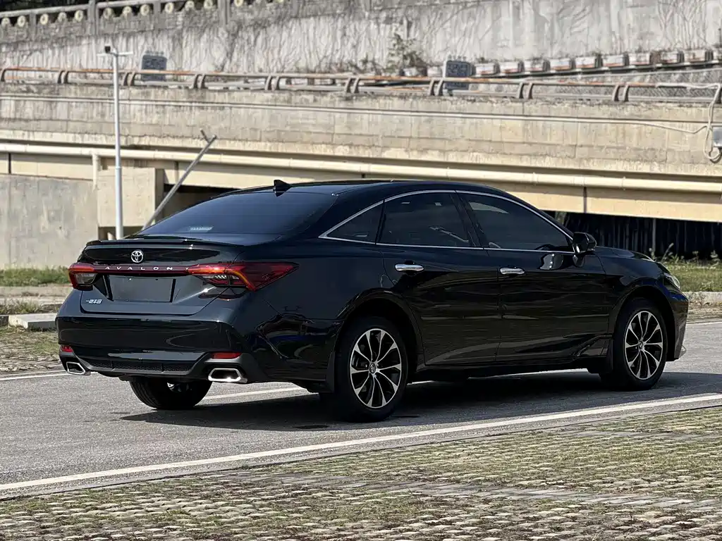 Toyota Toyota Avalon 2023 2.5L Luxury Edition 2024 - thumbnail 6
