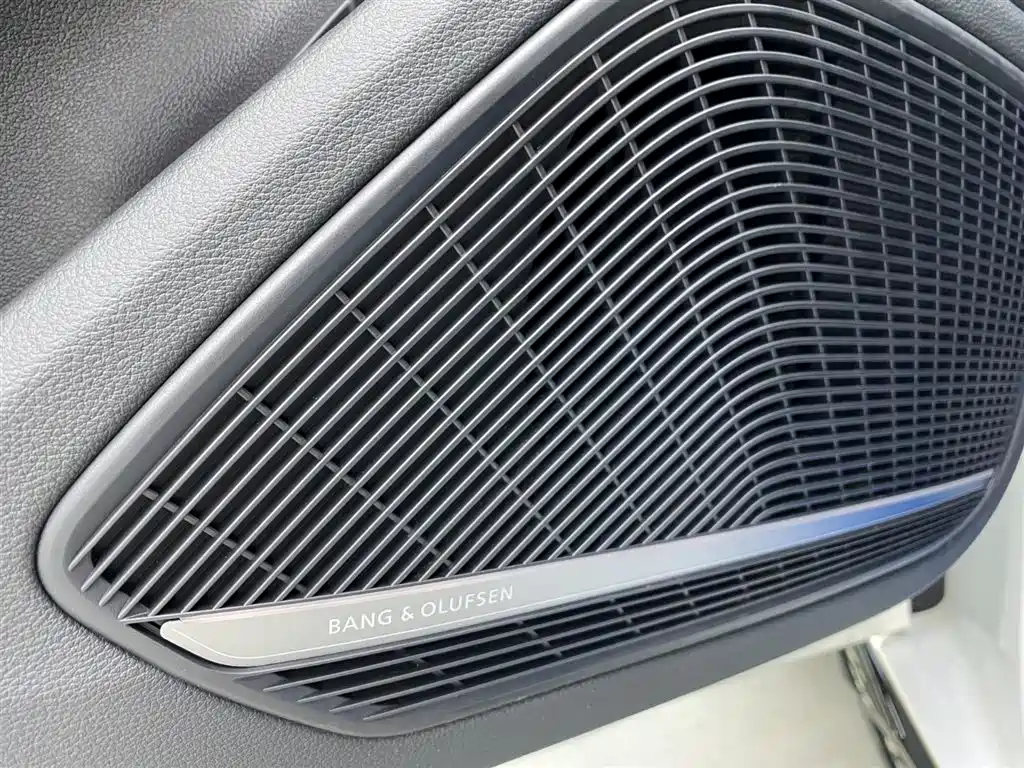 Audi Audi A4L 2024 40 TFSI Premium Dynamic Starlight Edition 2024 - thumbnail 24