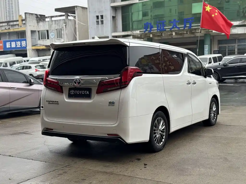 Toyota Alphard 2021 Model Hybrid 2.5L Executive Version 2021 - thumbnail 6