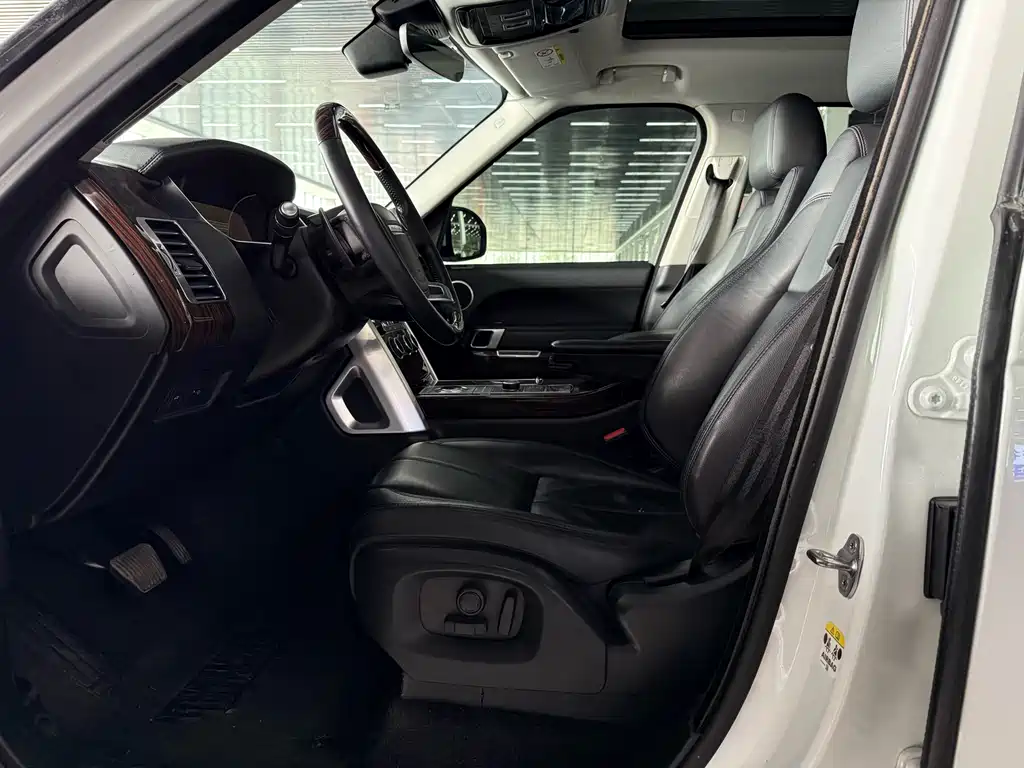 Land Rover Range Rover 2017 3.0 SC V6 Vogue 2018 - thumbnail 4