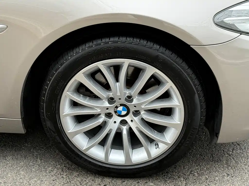BMW BMW 5 Series 2014 525Li Luxury Design Package 2014 - thumbnail 5