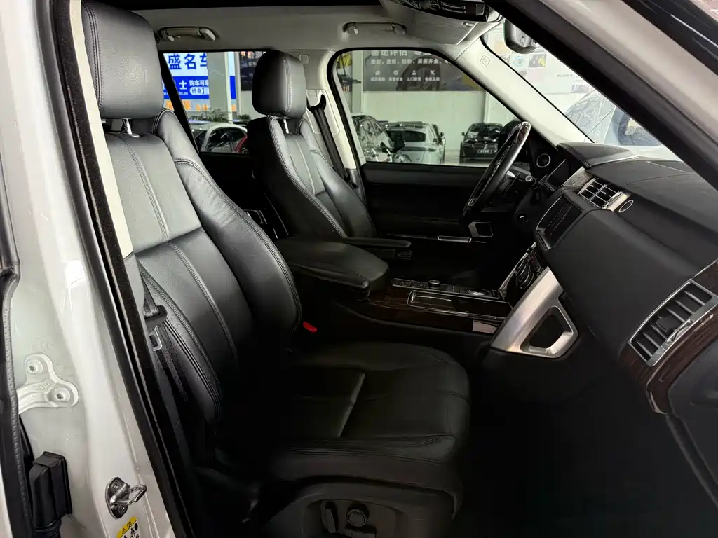 Land Rover Range Rover 2017 3.0 SC V6 Vogue 2018 - thumbnail 15