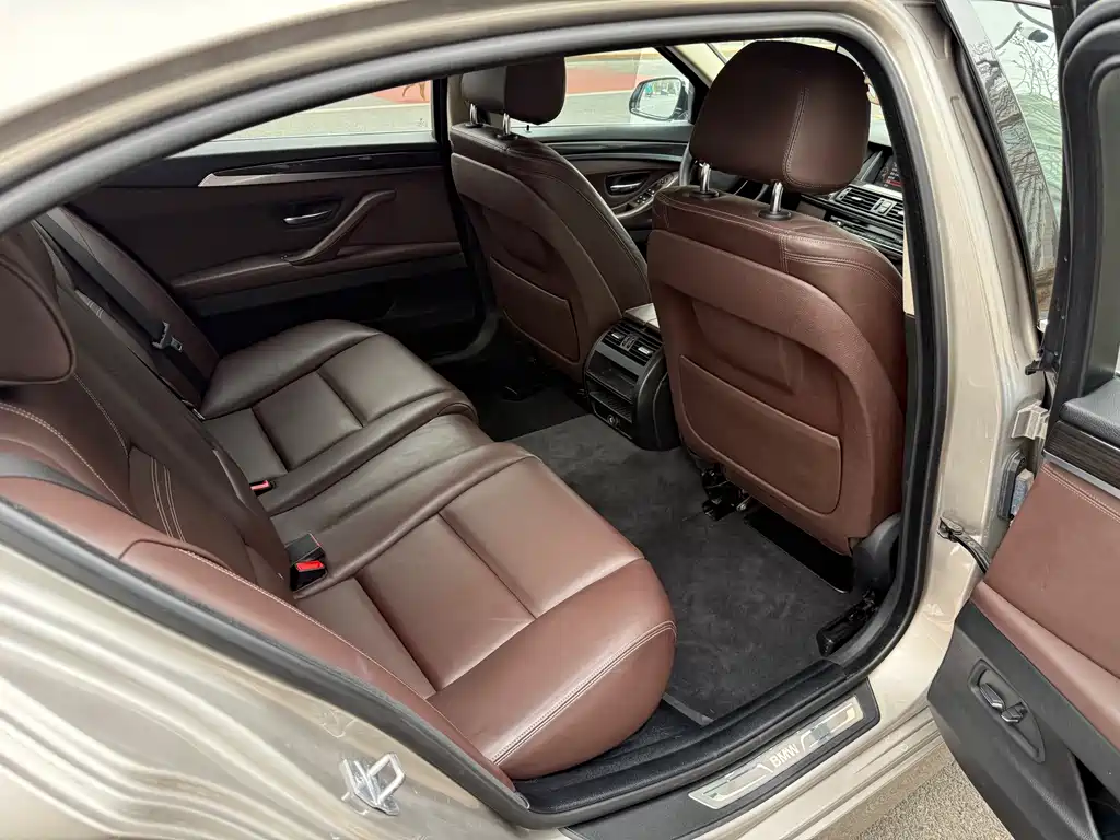 BMW BMW 5 Series 2014 525Li Luxury Design Package 2014 - thumbnail 15