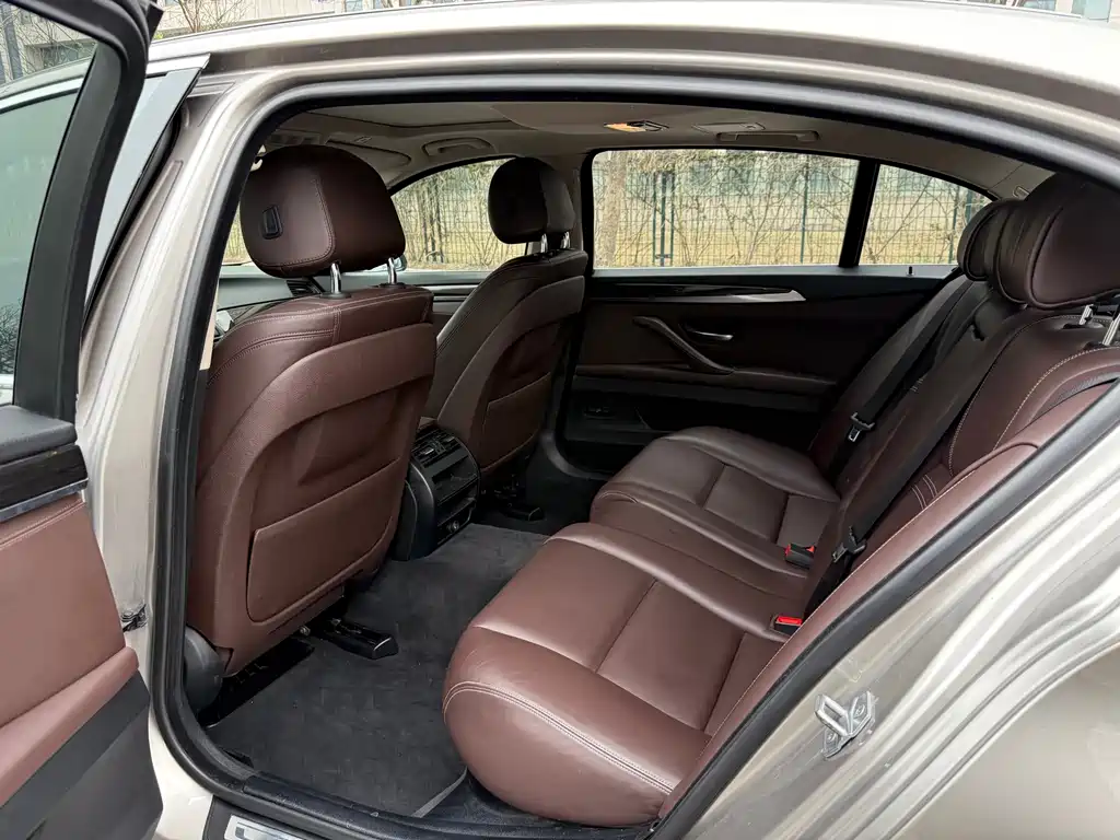 BMW BMW 5 Series 2014 525Li Luxury Design Package 2014 - thumbnail 17