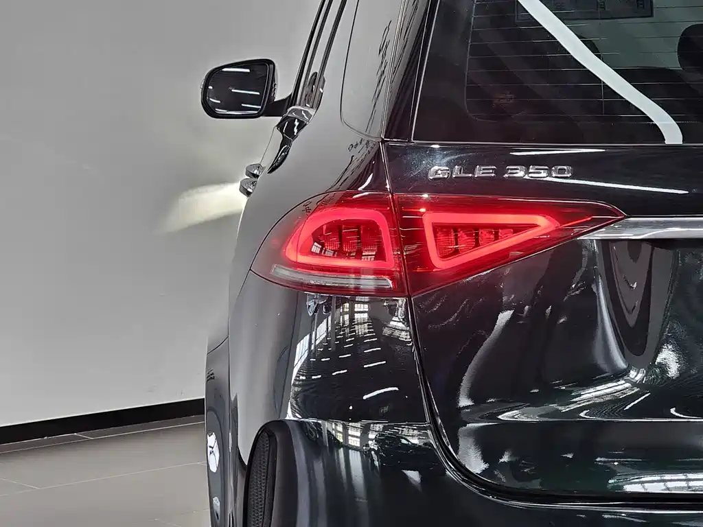 Mercedes-Benz Mercedes-Benz GLE 2020 GLE 350 4MATIC Luxury Model 2019 - thumbnail 4