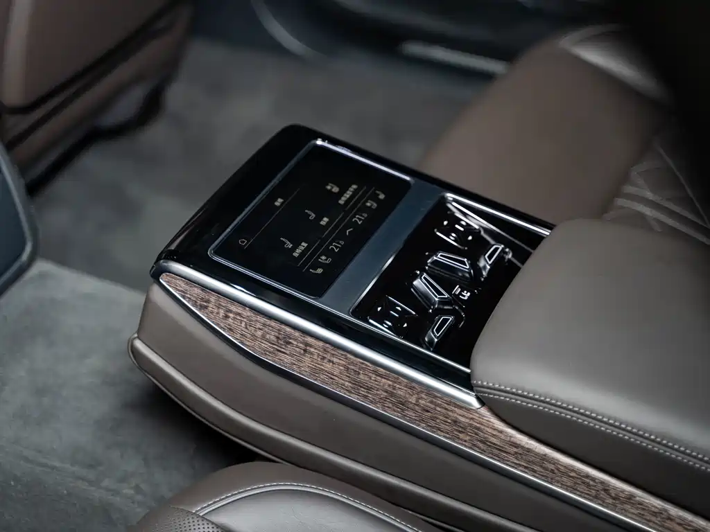 Audi Audi A8 2024 A8L 55 TFSI quattro Premium 2023 - thumbnail 23