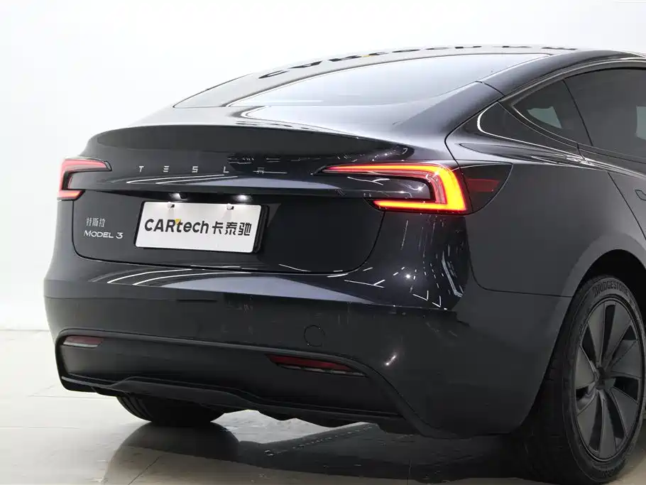 Tesla Model 3 2025 Rear-Wheel Drive 2025 - thumbnail 8