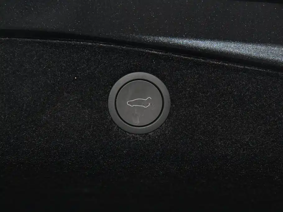 Tesla Model 3 2025 Rear-Wheel Drive 2025 - thumbnail 22