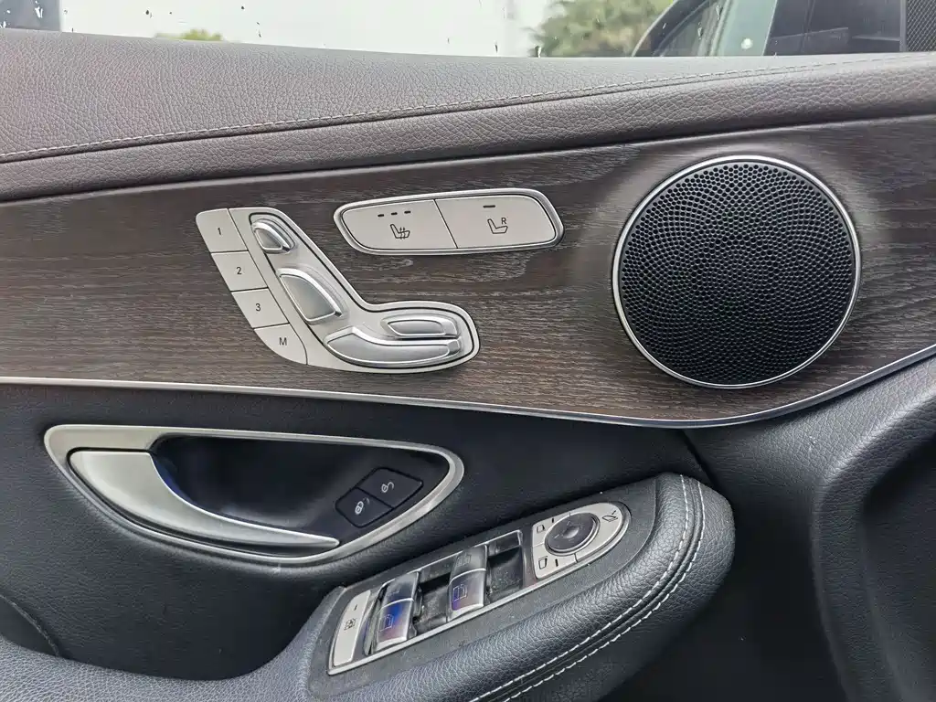 Mercedes-Benz Mercedes-Benz GLC 2021 GLC 260 L 4MATIC Luxury Edition 2021 - thumbnail 14