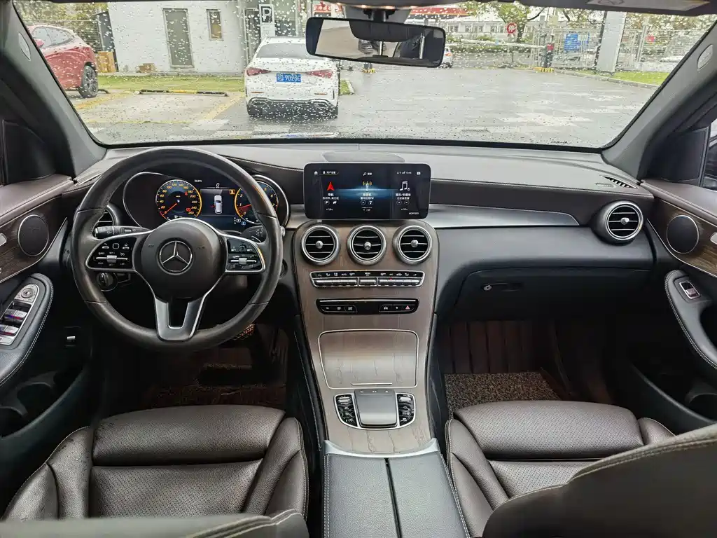 Mercedes-Benz Mercedes-Benz GLC 2021 GLC 260 L 4MATIC Luxury Edition 2021 - thumbnail 16