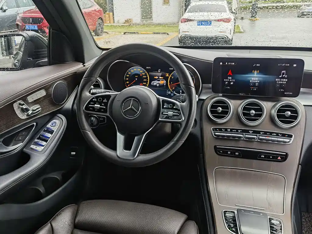 Mercedes-Benz Mercedes-Benz GLC 2021 GLC 260 L 4MATIC Luxury Edition 2021 - thumbnail 19