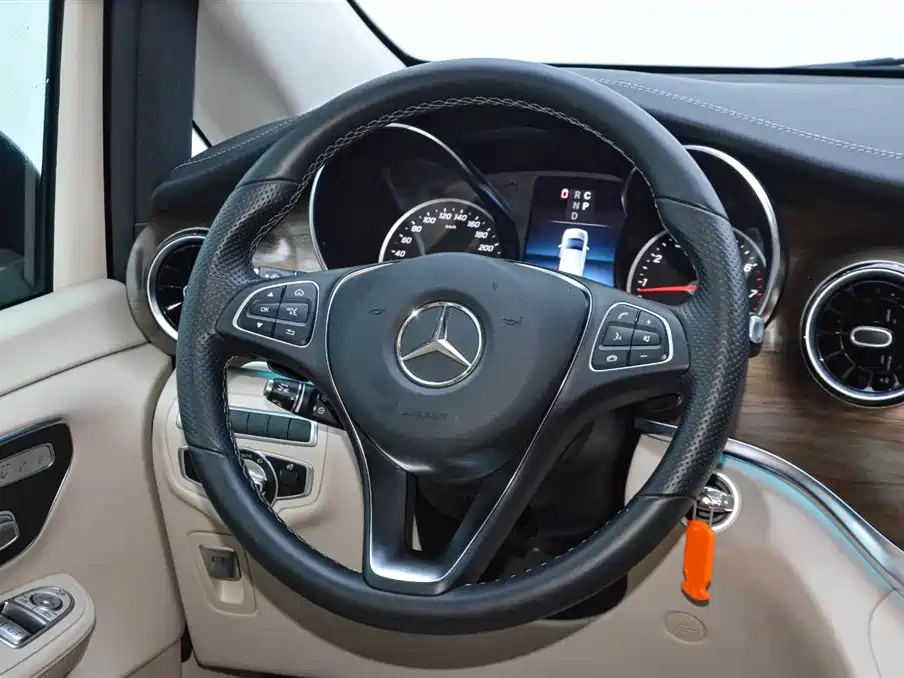 Mercedes-Benz Mercedes-Benz V-Class 2022 V 260 L Long Wheelbase Luxury Edition 2023 - thumbnail 18