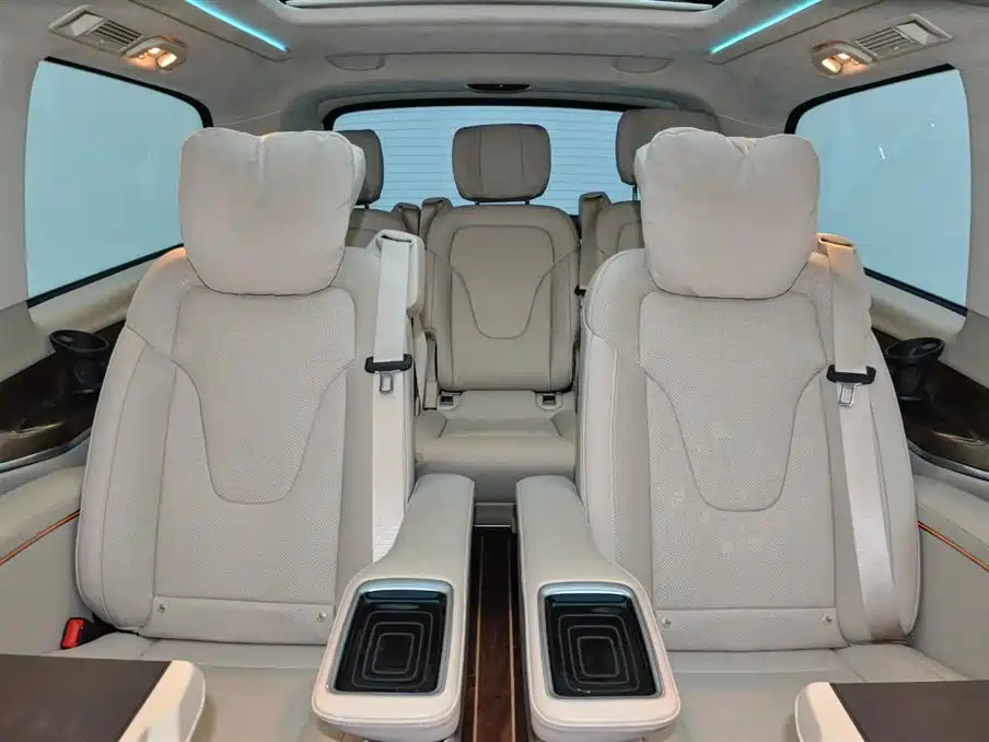Mercedes-Benz Mercedes-Benz V-Class 2022 V 260 L Long Wheelbase Luxury Edition 2023 - thumbnail 19