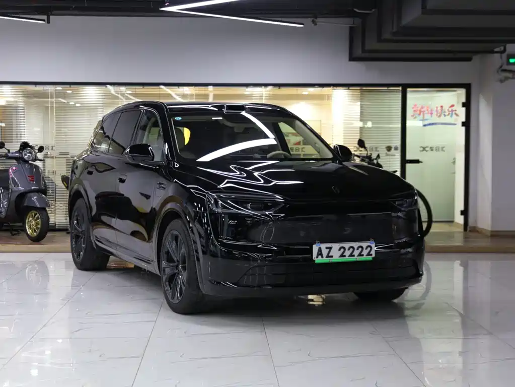 AITO Aito M7 2026 Extended Range Max AWD 5-Seat (192-line LiDAR) 2025 - thumbnail 4