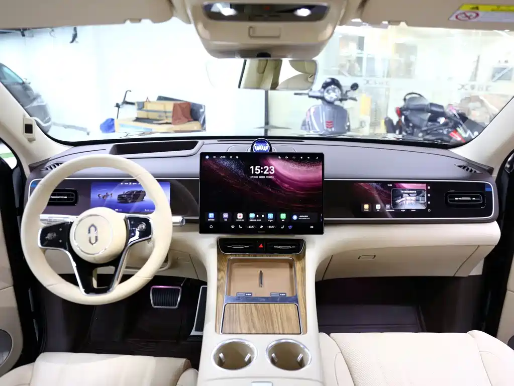 AITO Aito M7 2026 Extended Range Max AWD 5-Seat (192-line LiDAR) 2025 - thumbnail 12