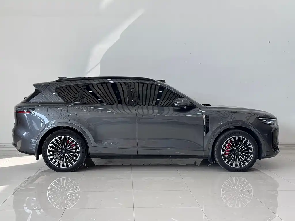 Lantu Auto Lantu FREE 2025 FREE+ Rear-Wheel Drive Qiankun Edition 2025 - thumbnail 4
