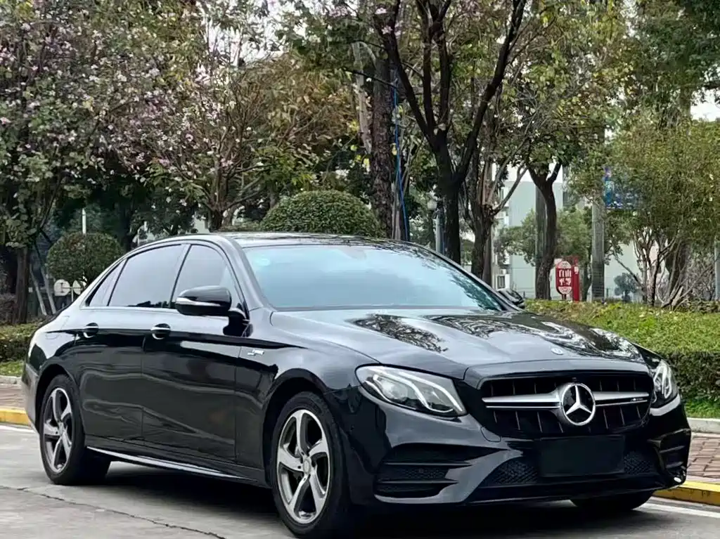 Mercedes-Benz Mercedes-Benz E-Class 2019 Model Year Facelift E 300 L Sport Style 2019 - thumbnail 3