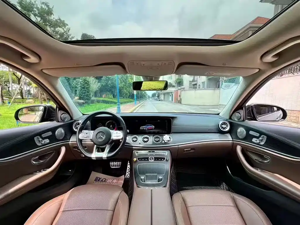 Mercedes-Benz Mercedes-Benz E-Class 2019 Model Year Facelift E 300 L Sport Style 2019 - thumbnail 5