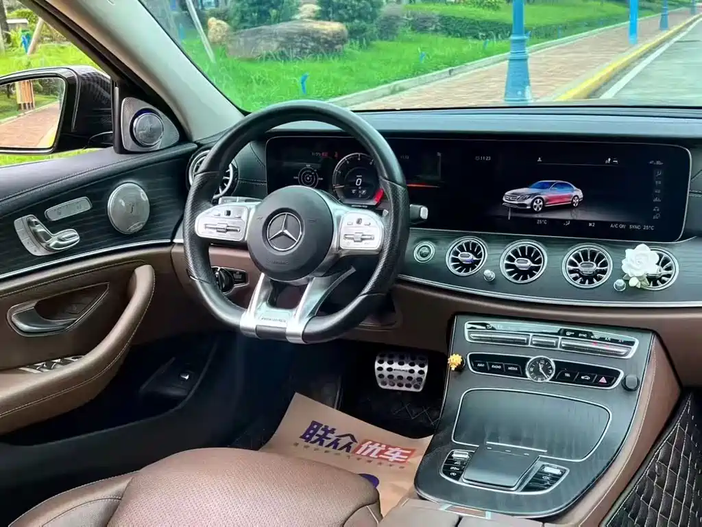 Mercedes-Benz Mercedes-Benz E-Class 2019 Model Year Facelift E 300 L Sport Style 2019 - thumbnail 7