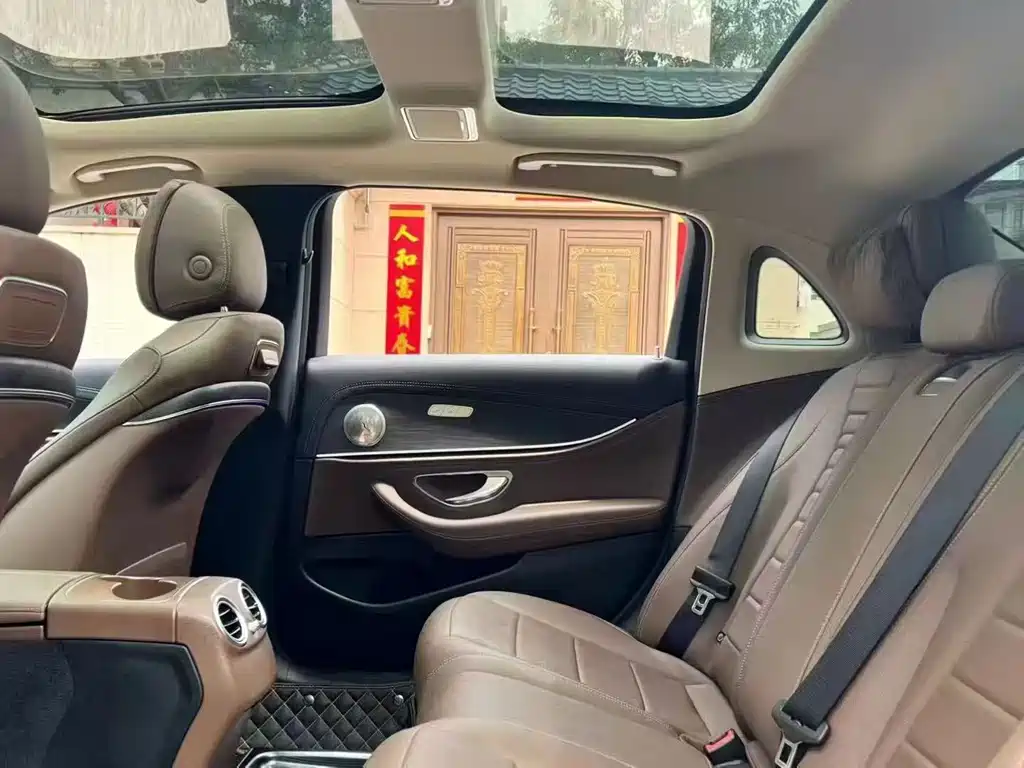 Mercedes-Benz Mercedes-Benz E-Class 2019 Model Year Facelift E 300 L Sport Style 2019 - thumbnail 8