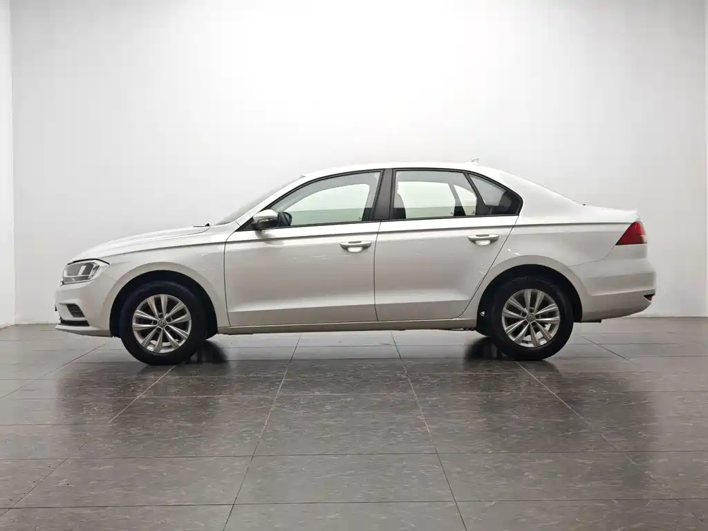Volkswagen Volkswagen Bora 2018 1.5L Automatic Comfort Model 2018 - thumbnail 6