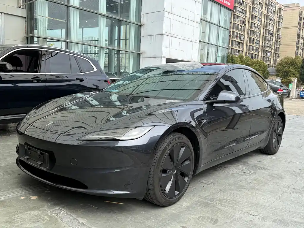 Tesla Model 3 2025 Rear-Wheel Drive 2024