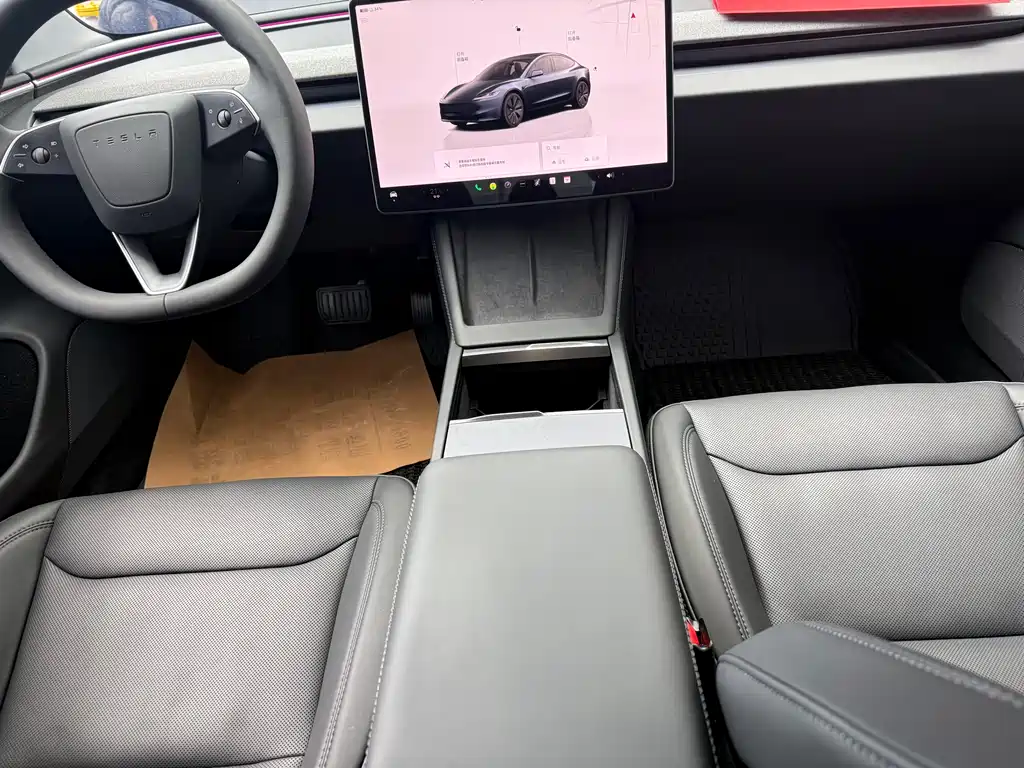 Tesla Model 3 2025 Rear-Wheel Drive 2024 - thumbnail 4