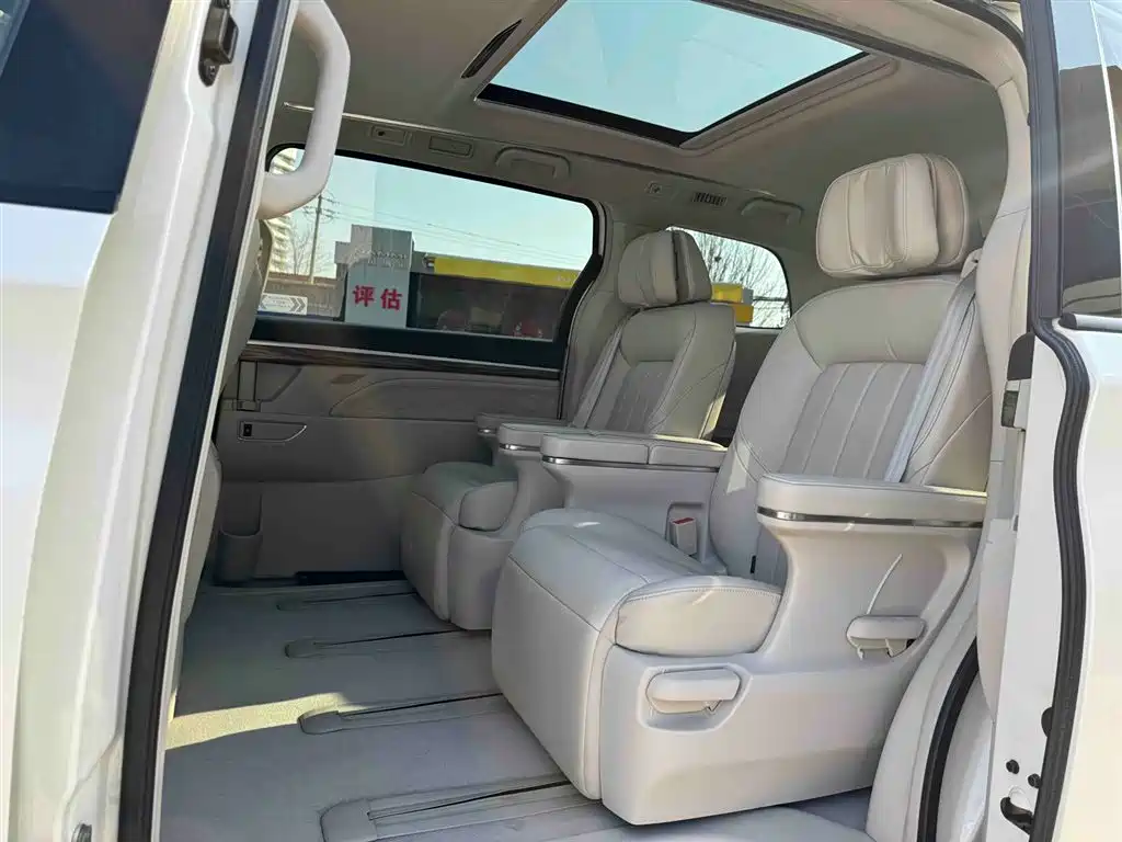 GAC Trumpchi GAC Trumpchi M8 2018 320T Premium Edition 2019 - thumbnail 15