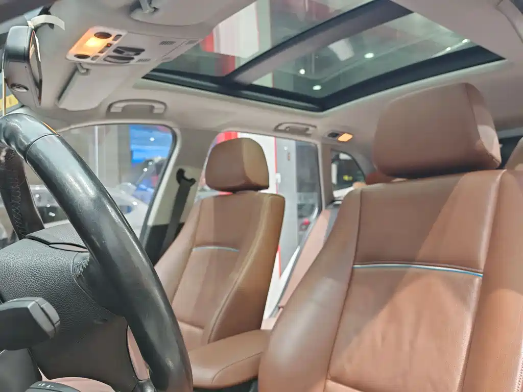 BMW BMW X1 2015 sDrive18i Leading Upgrade Edition 2015 - thumbnail 14