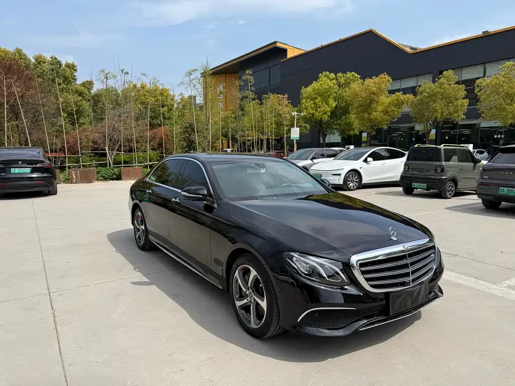 Mercedes-Benz Mercedes-Benz E-Class 2019 Model Year Facelift E 300 L Sport Style 2019 - thumbnail 2