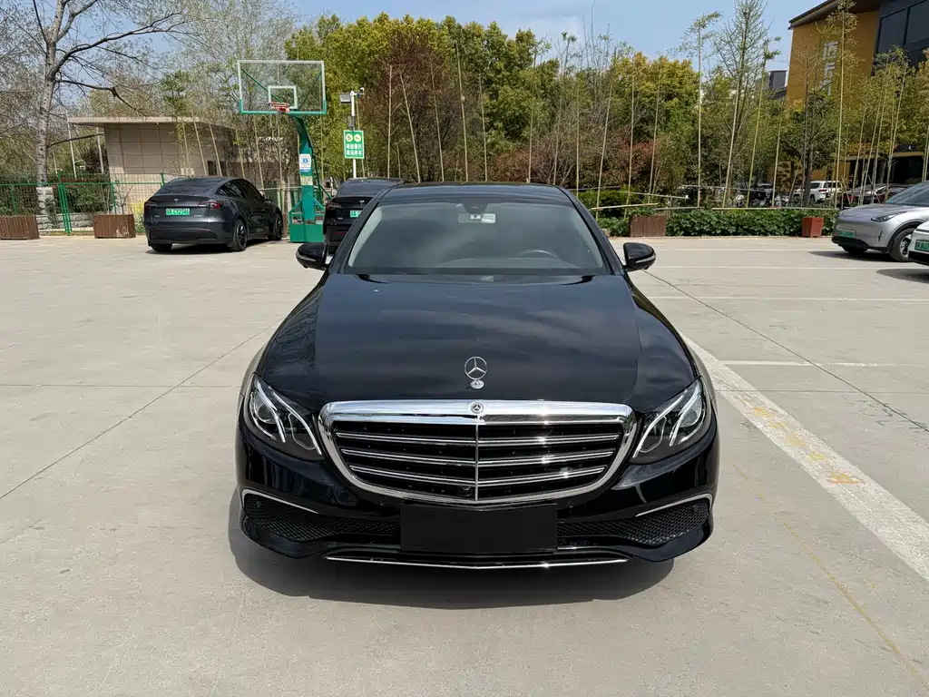 Mercedes-Benz Mercedes-Benz E-Class 2019 Model Year Facelift E 300 L Sport Style 2019 - thumbnail 3