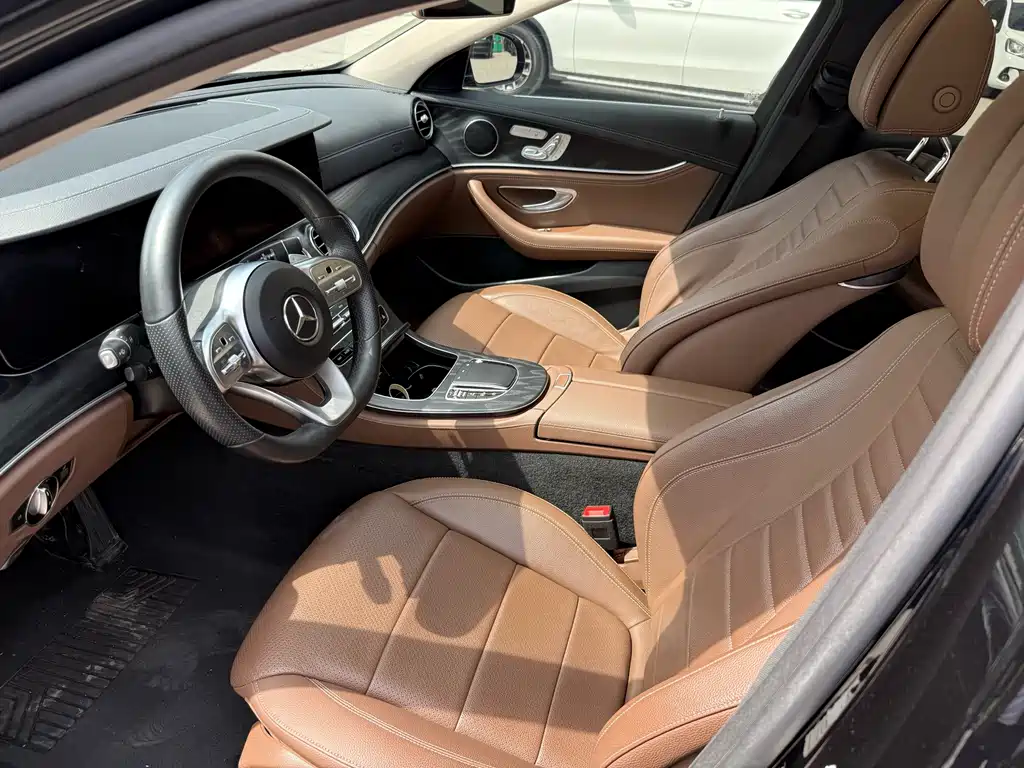 Mercedes-Benz Mercedes-Benz E-Class 2019 Model Year Facelift E 300 L Sport Style 2019 - thumbnail 4